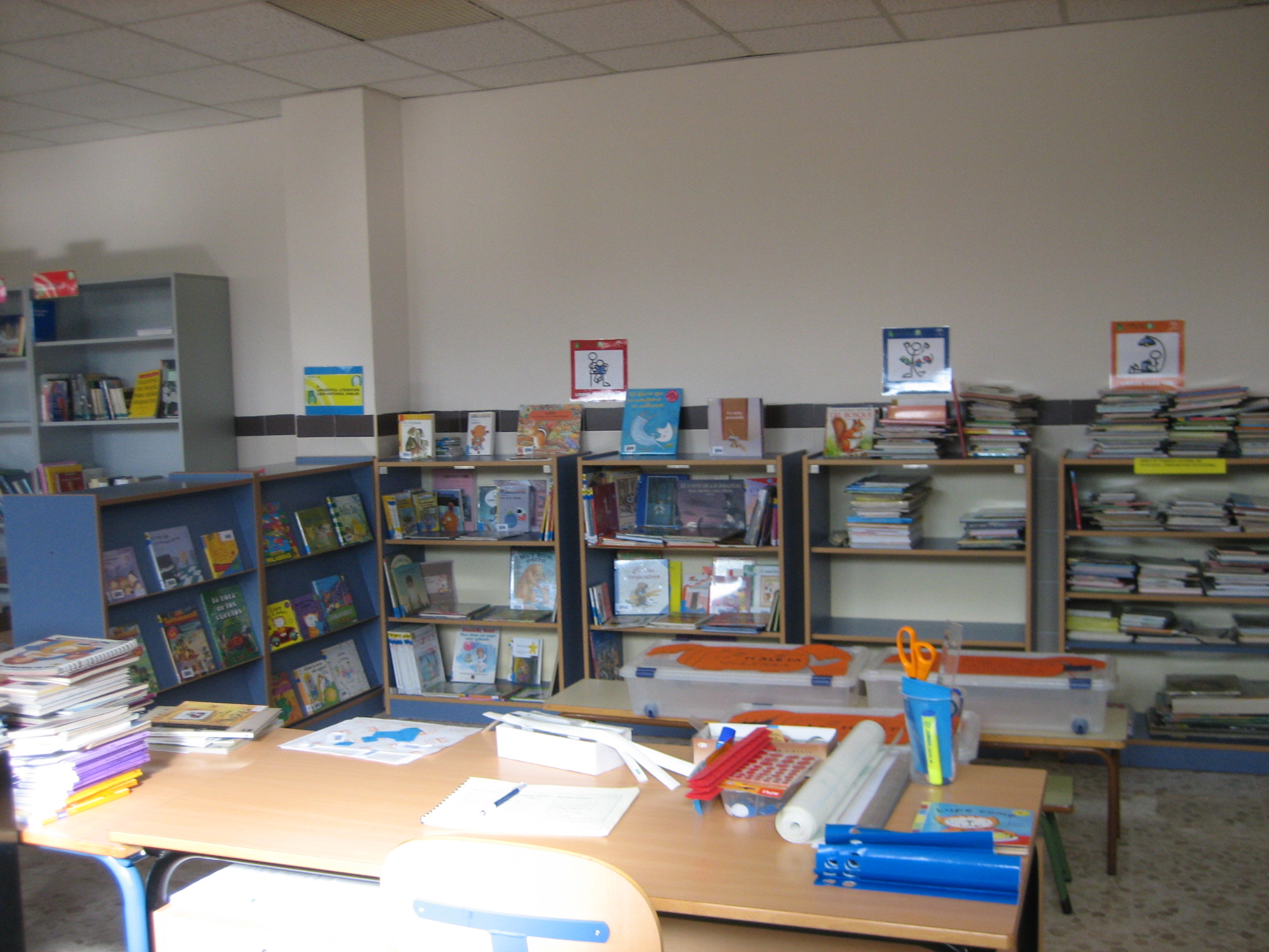 PRESENTACI&Oacute;N DE LA BIBLIOTECA